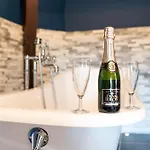 Le Domaine De La Briandais, Experience De Sobriete Electromagnetique 3* Missillac