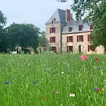 Le Domaine De La Briandais, Experience De Sobriete Electromagnetique 3*
