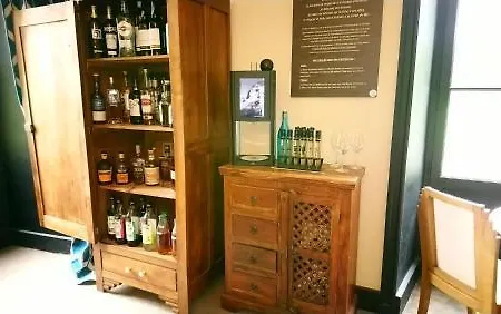 호텔 Le Domaine De La Briandais, Experience De Sobriete Electromagnetique 3*
