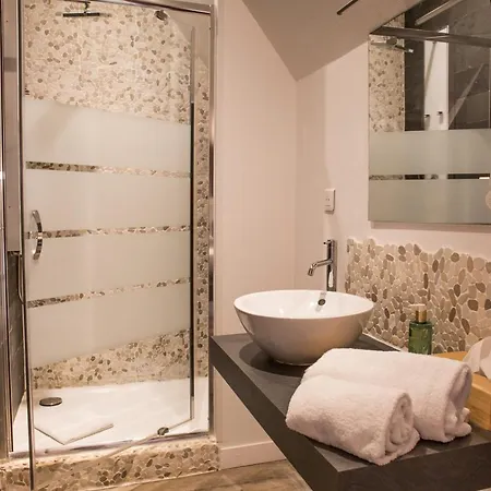 Ξενοδοχείο Le Domaine De La Briandais, Experience De Sobriete Electromagnetique 3*