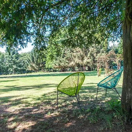 Le Domaine De La Briandais, Experience De Sobriete Electromagnetique Ξενοδοχείο 3*